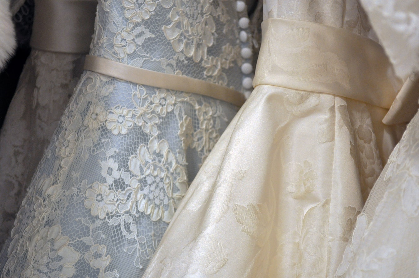 eleganckie sukienki maxi